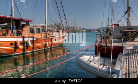 Das Leben auf der Straße bei der Tuerkei Urlaub Bodrum an einem sonnigen Tag Stockfoto