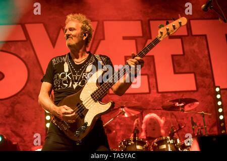 Berlin, Deutschland. 21 Mai, 2019. 21.05.2019, British Rock Sänger und Bassist der Glam Rock Band The Sweet Pete Lincoln auf der Bühne NOCH DIE ROCK-Tour 2019 in der Columbiahalle in Berlin leben. | Verwendung der weltweiten Kredit: dpa/Alamy leben Nachrichten Stockfoto