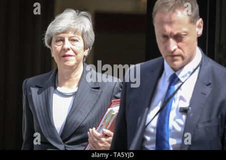 Downing Street, London, UK, 22. Mai 2019. Premierminister Theresa May Blätter Downing Street für Prime Minister's Fragen im Parlament. Credit: Imageplotter/Alamy leben Nachrichten Stockfoto