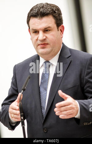 Berlin, Deutschland. 22. Mai, 2019. Hubertus Heil (SPD), Bundesminister für Arbeit und soziale Angelegenheiten, spricht bei einer Pressekonferenz im Bundesministerium für Arbeit und Soziales über neue Basisrente Konzept der SPD. Credit: Carsten Koall/dpa/Alamy leben Nachrichten Stockfoto