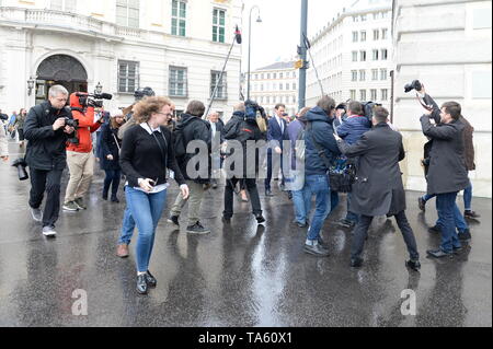 Wien, Österreich. 22. Mai 2019. Die neuen und alten Bundesminister auf dem Weg zur Hofburg, die vom österreichischen Bundespräsidenten verurteilt werden. Im Bild Sebastian Kurz (ÖVP). Kredit: Franz Perc/Alamy Live News Stockfoto