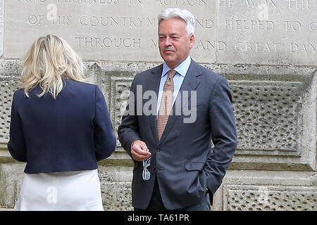 Downing Street, London, UK, 22. Mai 2019 - Sir Alan Duncan (R) der Staatsminister für Europa und Amerika und MP für Rutland und Melton ist auf der Rückseite der Downing Street gesehen. Credit: Dinendra Haria/Alamy leben Nachrichten Stockfoto