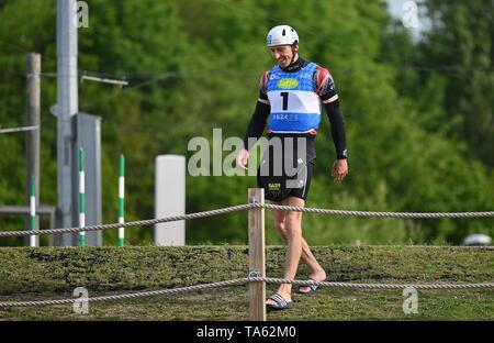 Lee Valley White Water Centre, Hertfordshire, Großbritannien. 22. Mai, 2019. David Florenz (C1M, drei - Zeit Olympia-zweite, drei Weltmeister). Kanuslalom Media Day. Lee Valley White Water entfernt. Hertfordshire. UK. 22.05.2019. Credit: Sport in Bildern/Alamy leben Nachrichten Stockfoto