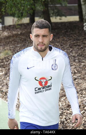 Cobham, Surrey, Großbritannien. 22. Mai, 2019. Chelsea Football Club Spieler vor dem Europa League am 29 Mai, 2019 in Baku, Aserbaidschan Hier: Mateo Kovacic Credit: Motofoto/Alamy leben Nachrichten Stockfoto