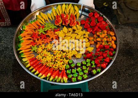 Luk Chup, einem thailändischen mung bean Street Food Dessert auf der Insel Phuket in Thailand, Asien Stockfoto