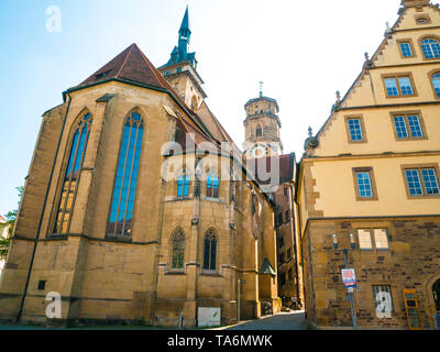 Kirchturm der Stiftskirche in Stuttgart in Deutschland Stockfoto