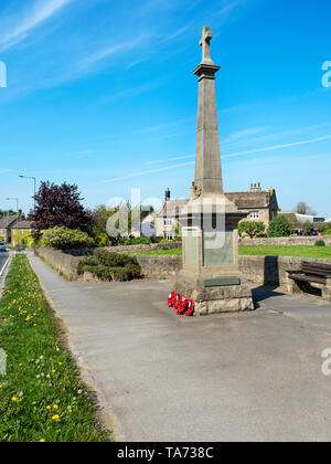 Kriegerdenkmal in Killinghall in der Nähe von Harrogate, North Yorkshire England Stockfoto