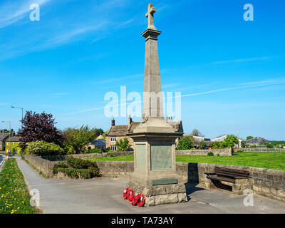 Kriegerdenkmal in Killinghall in der Nähe von Harrogate, North Yorkshire England Stockfoto