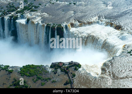 Luftaufnahme von Iguazu Wasserfälle an der Grenze zwischen Argentinien und Brasilien Stockfoto