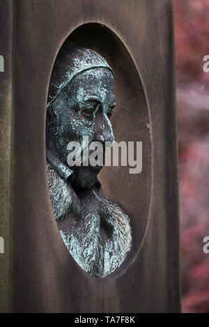 Denkmal für George Buchanan (1506 - 82), schottische Historiker und humanistischer Gelehrter in der greyfriars Kirkyard, Edinburgh, Schottland, Großbritannien. Stockfoto