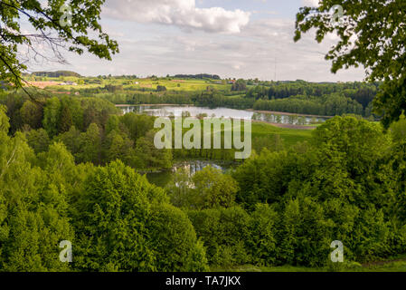 Landschaftspark Suwałki, mit Blick auf die Seen vom Schloss Berg Stockfoto