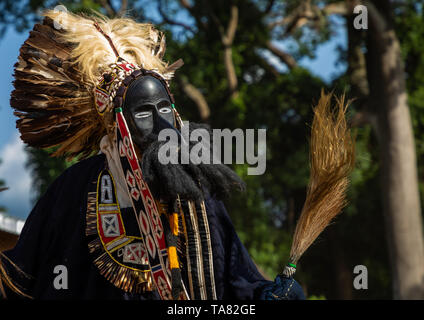 Dan Stamm Maske heiligen Tanz während einer Zeremonie, Bafing, Gboni, Elfenbeinküste Stockfoto