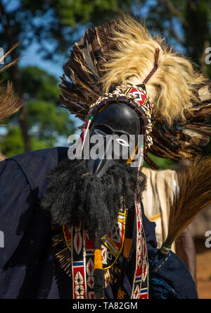 Dan Stamm Maske heiligen Tanz während einer Zeremonie, Bafing, Gboni, Elfenbeinküste Stockfoto