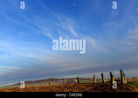 Orkney Inseln, Festland, der Jungsteinzeit stehende Steine der Ring von Brodgar bei Sonnenuntergang Schottland 8. Mai - 19. Reise über Schottland Foto Samantha Z