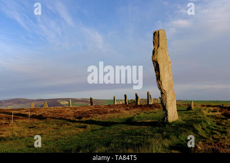 Orkney Inseln, Festland, der Jungsteinzeit stehende Steine der Ring von Brodgar bei Sonnenuntergang Schottland 8. Mai - 19. Reise über Schottland Foto Samantha Z