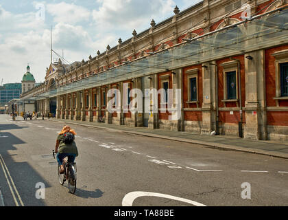 LONDON CITY VON LONDON, Smithfield Market UND RADFAHRER Stockfoto