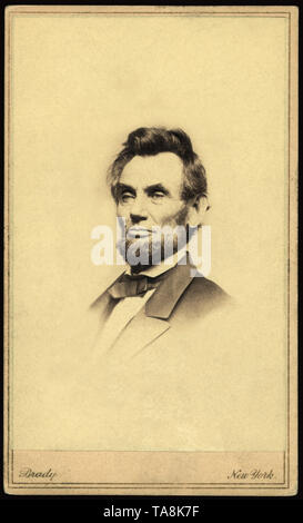 Kopf und Schultern Portrait von Abraham Lincoln, Fotografie von Mathew Brady, 8. Januar 1864 Stockfoto
