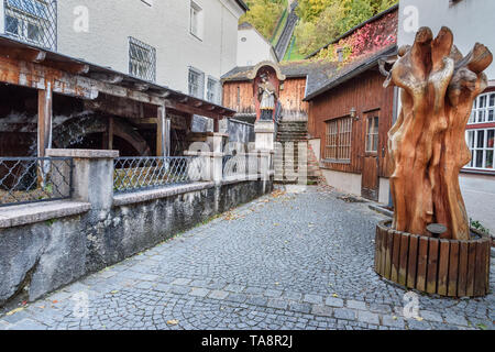 Salzburg, Österreich - Oktober 30, 2018: Bäckerei Mühle auf das Stift Sankt Peter. St Peter's Abbey in Salzburg. Österreich Stockfoto