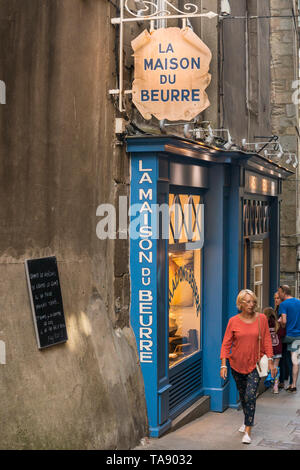 La Maison du Beurre (Haus der Butter) bietet verschiedene ungewöhnlich gewürzte Butter, Saint Malo, Bretagne, Frankreich Stockfoto