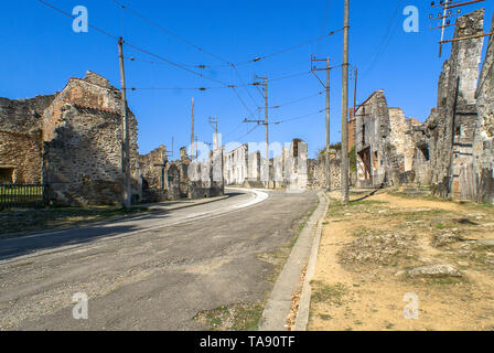 Das Dorf Oradour-sur-Glane war total durch eine deutsche Waffen-SS im Zweiten Weltkrieg zerstört. Stockfoto