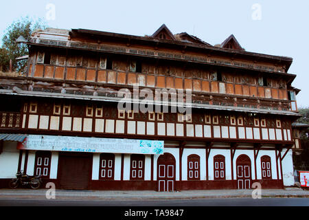 Altes Haus auf Pune Street, Camp, Pune, Maharashtra. Stockfoto