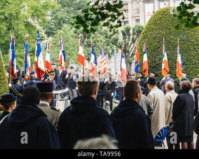 Straßburg, Frankreich - 8. Mai 2017: Preisverleihung westlichen Alliierten des Zweiten Weltkriegs Sieg Waffenstillstand in Europa markiert den 72. Jahrestag des Sieges über Nazi-Deutschland 1945 Soldaten aus den USA und Frankreich zu markieren Stockfoto