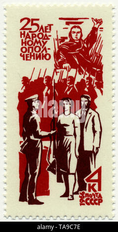 Historische Briefmarken der UDSSR, politische Motive, das 25-jährige Jubiläum der Armee, der Zweite Weltkrieg, Historische Briefmarken, 25. Jahrestag der Armee, 2. Weltkrieg, 1966, UDSSR Stockfoto