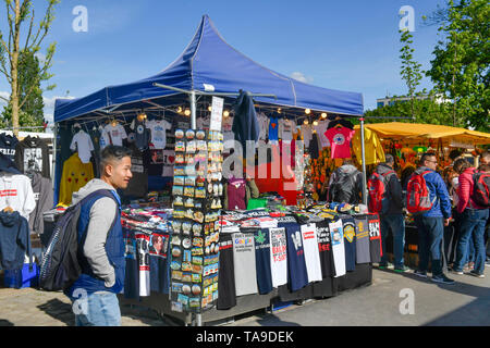 Flohmarkt in der Mauer Park, Prenzlauer Berg, Pankow, Berlin, Deutschland, Flohmarkt am Mauerpark, Prenzlauer Berg, Deutschland Stockfoto