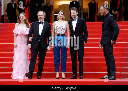 Cannes, Frankreich. 22. Mai, 2019. Sara Forestier, Arnaud Desplechin, Lea Seydoux, Antoine Reinartz und Roschdy Zem die Teilnahme an der "Roubaix, une Lumière/Oh Barmherzigkeit!" Premiere während der 72Nd Cannes Film Festival im Palais des Festivals am 22. Mai 2019 in Cannes, Frankreich Quelle: Geisler-Fotopress GmbH/Alamy leben Nachrichten Stockfoto