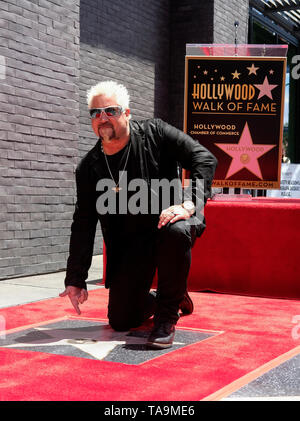 Los Angeles, USA. 22. Mai, 2019. Restaurateur Guy Fieri nimmt an seinem Hollywood Walk of Fame Star Zeremonie in Los Angeles, USA, 22. Mai 2019. Credit: Zhao Hanrong/Xinhua/Alamy leben Nachrichten Stockfoto