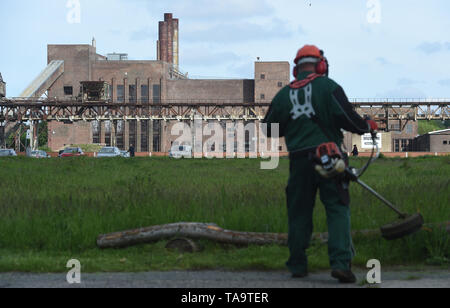 23. Mai 2019, Mecklenburg-Vorpommern, Peenemünde: Das Kraftwerk der ehemaligen Armee Versuchsstation Peenemünde, heute das Historisch-Technische Museum Peenemünde auf der Insel Usedom. In Peenemünde, wo die Nationalsozialisten recherchiert wurden Rakete V2 Waffen. Die erste Mondlandung vor 50 Jahren ist das Thema einer Sonderausstellung im Historisch-Technisches Museum Peenemünde (HTM) auf Usedom. Das Museum gab ihr den Titel "Wettlauf zum Mond. Viel Lärm über einen kleinen Schritt?". Rund 200 Exponate aus westlichen und östlichen Raumfahrt werden zu sehen sein. Darüber hinaus Stockfoto