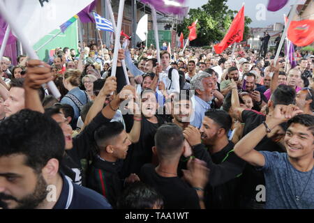 Thessaloniki, Griechenland, 22. Mai 2019. Unterstützer von SYRIZA Partei während einer Wahlkampfveranstaltung in Thessaloniki vor lokalen und europäischen Wahlen in Griechenland. Credit: Orhan Tsolak/Alamy Live Zeitung Stockfoto