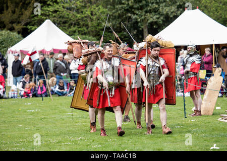 Ermine Street Guard zeigen kaiserliche römische Armee in Wrest Park, England Stockfoto