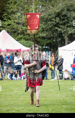 Ermine Street Guard zeigen kaiserliche römische Armee in Wrest Park, England Stockfoto