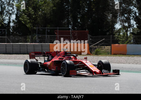 Barcelona, Spanien. 14. Mai, 2019 - Charles Leclerc von Monaco 16 der Scuderia Ferrari auf der Strecke in F1 2019 Test am Circuit de Catalunya. Stockfoto