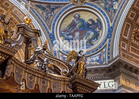 Decke Details im Petersdom, Vatikan, Rom, Latium, Italien Stockfoto