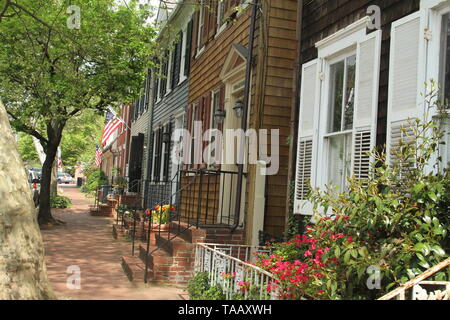 Townhomes auf der King George St. im historischen Viertel von Annapolis, MD, USA Stockfoto