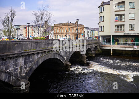 Das Hyde Brücke über den Fluss Garavogue in Sligo, Irland Stockfoto