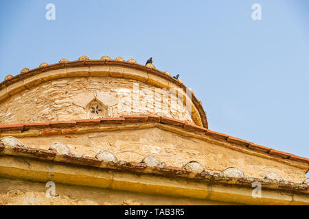 Kuppel des Panayia Kanakaria 6. Jahrhundert byzantinischen Klosterkirche ursprünglich mit Mosaiken in Kanakaria Lythrangomi, Insel Zypern Stockfoto