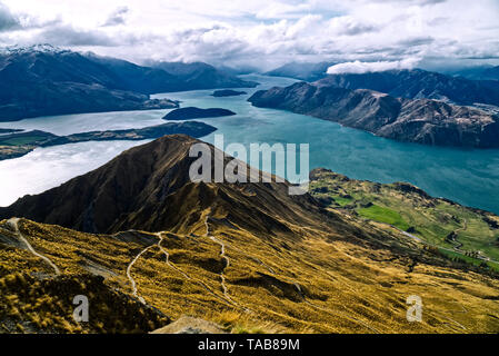 Atemberaubende Aussicht auf Lake Wanaka auf Roys Peak Stockfoto