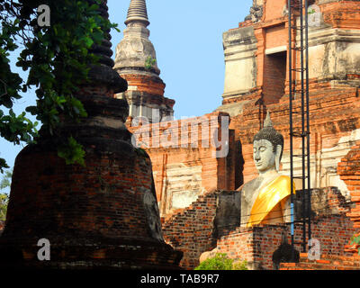 Buddha Statue in den alten Tempel Wat Phra Sri Sanphet, alten Königspalast. Ayutthaya, Thailand. Stockfoto