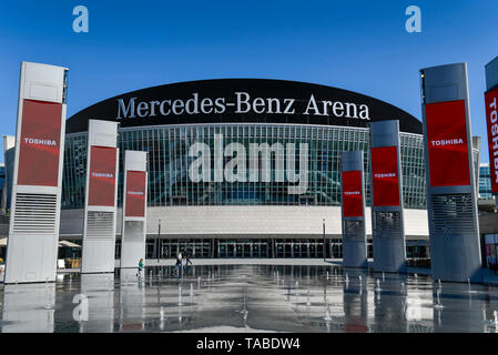 Mercedes-Benz Arena, Mercedes, Friedrich Grove, Berlin, Deutschland, Mercedes-Benz Arena, Mercedes-Platz, Friedrichshain, Deutschland Stockfoto