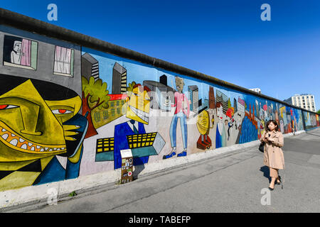 Jim Avignon, East Side Gallery, Mühlenstrasse, Friedrich Grove, Berlin, Deutschland, Mühlenstraße, Friedrichshain, Deutschland Stockfoto