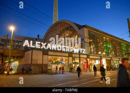 Bahnhof, Alexander's Place, Mitte, Berlin, Deutschland, Bahnhof, Alexanderplatz, Mitte, Deutschland Stockfoto