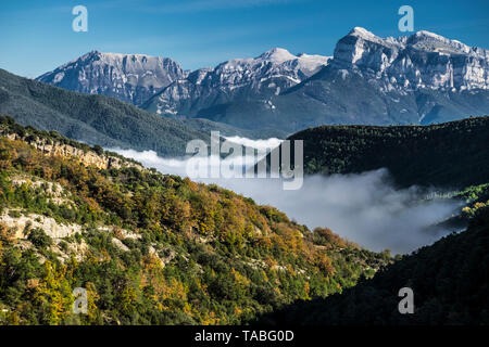 Panoramablick von Peña Montañesa, Ainsa, Huesca, Aragón, Spanien Stockfoto