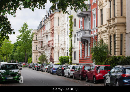 Häuser an der Stammheimer Straße im Stadtteil Riehl, Köln, Deutschland. Haeuser in der Stammheimer Straße im Stadtteil Riehl, Koeln, Deutschland. Stockfoto