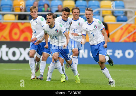 Gdynia, Polen, 23.Mai, 2019, Davide Frattesi, Gabriele Gori, Luca Pellegrini, Alessandro Tripaldelli, Salvatore Esposito genießen, nachdem er ein Ziel im Spiel Mexiko v Italien - FIFA U-20 WM Polen 2019, Gdynia, Polen, Kredit: Tomasz Zasinski/Alamy leben Nachrichten Stockfoto