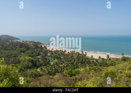 Anjuna, Goa/Indien - 04 03 2019, schöne Anjuna Beach im Norden von Goa, Indien. Beliebte strand ferien Destination in Goa. Stockfoto