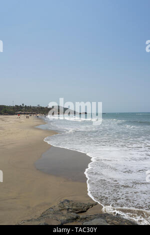 Anjuna, Goa/Indien - 04 03 2019, schöne Anjuna Beach im Norden von Goa, Indien. Beliebte strand ferien Destination in Goa. Stockfoto