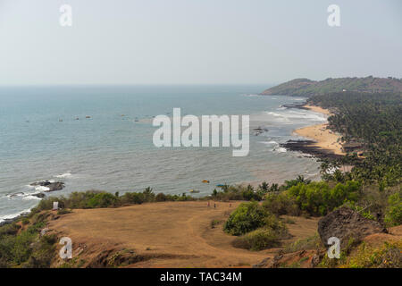 Anjuna, Goa/Indien - 04 03 2019, schöne Anjuna Beach im Norden von Goa, Indien. Beliebte strand ferien Destination in Goa. Stockfoto